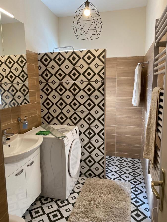 Blue Room And Private Bathroom Кавтат Екстериор снимка